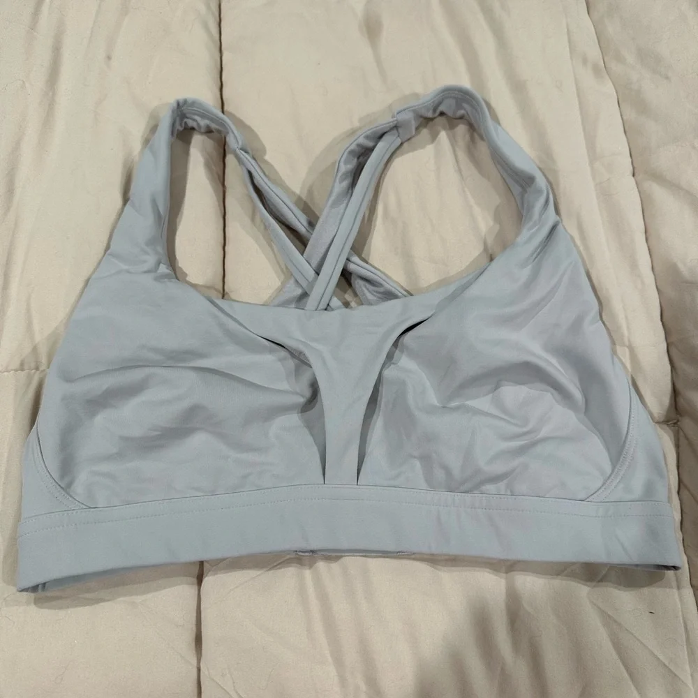 Lululemon Stash it All Bra in Grey 8 C/D - Picture 4 of 9